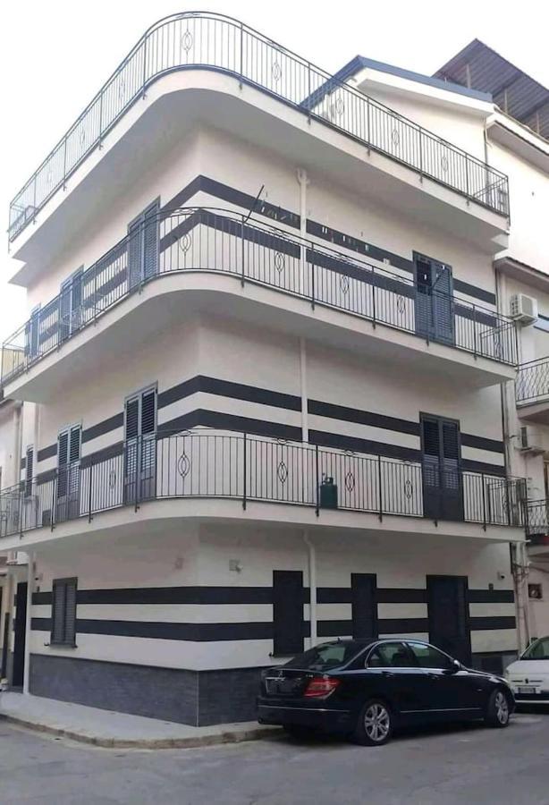 Casa Vacanze Sicilia Bedda ปาร์ตินิโก ภายนอก รูปภาพ